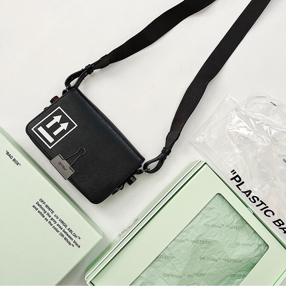 Off-White Handbags - Off-White c/o Virgil Abloh Binder Clip Bag